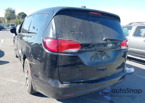 2020 Chrysler Pacifica Touring из США, поврежденный, VIN 2C4RC1FG4LR150194